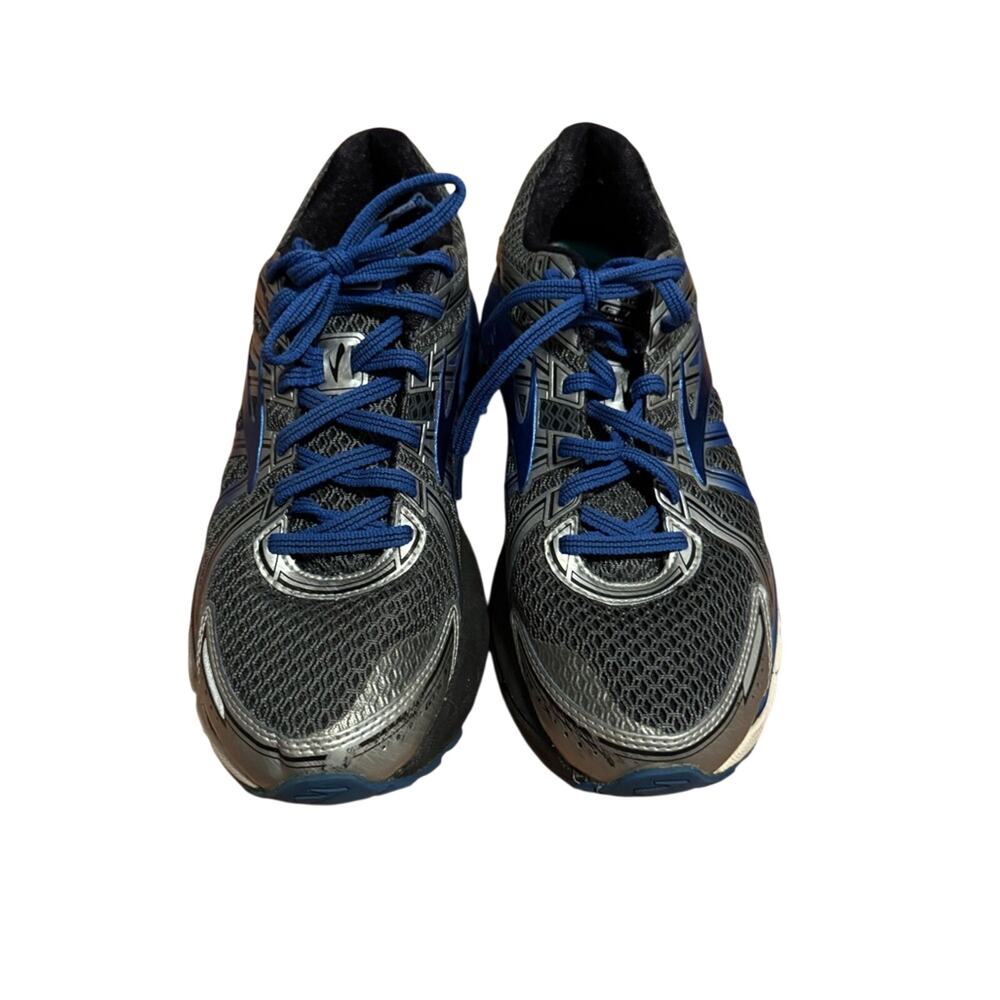 Brooks running sneakers